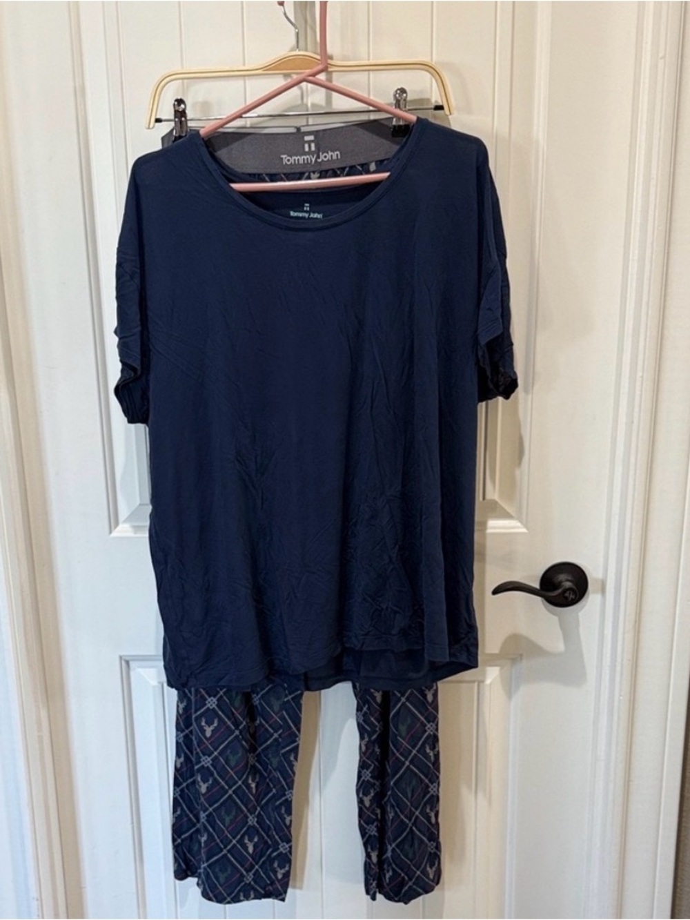 Tommy John Navy Short Sleeve Top with Patterned Navy Capris Pajama Set